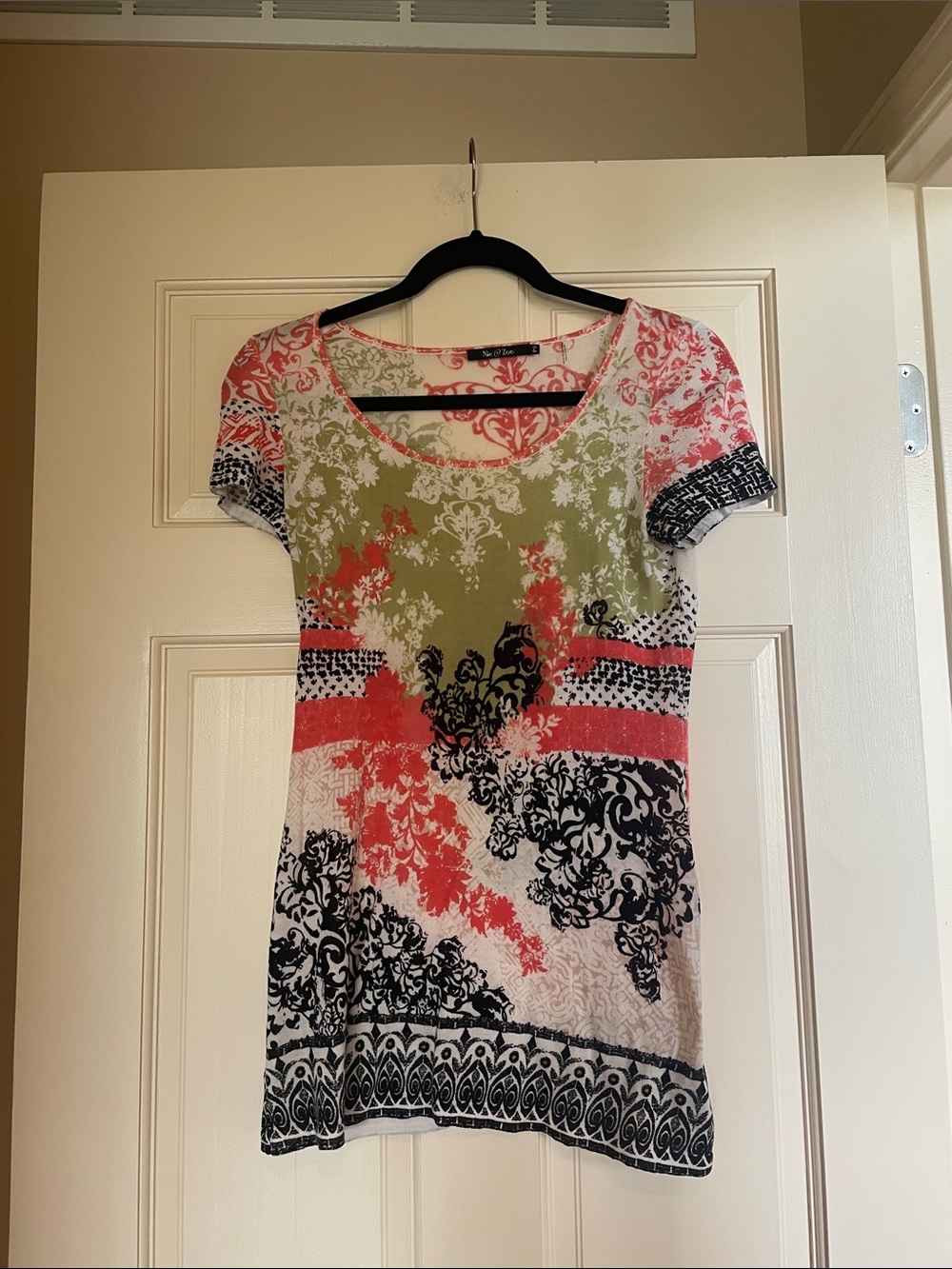 NIC+ZOE Coral, Olive & Black Mixed-Print Short Sleeve Tunic